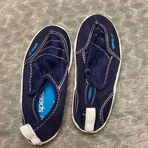 NEW Speedo‎ Boys Swim Shoes | Size L 9/10